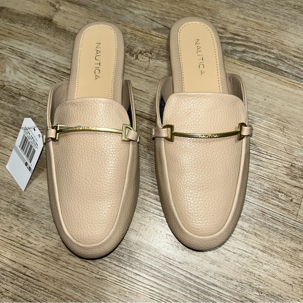 Nautica Women's Taupe Pebbled Mule Size 8.5